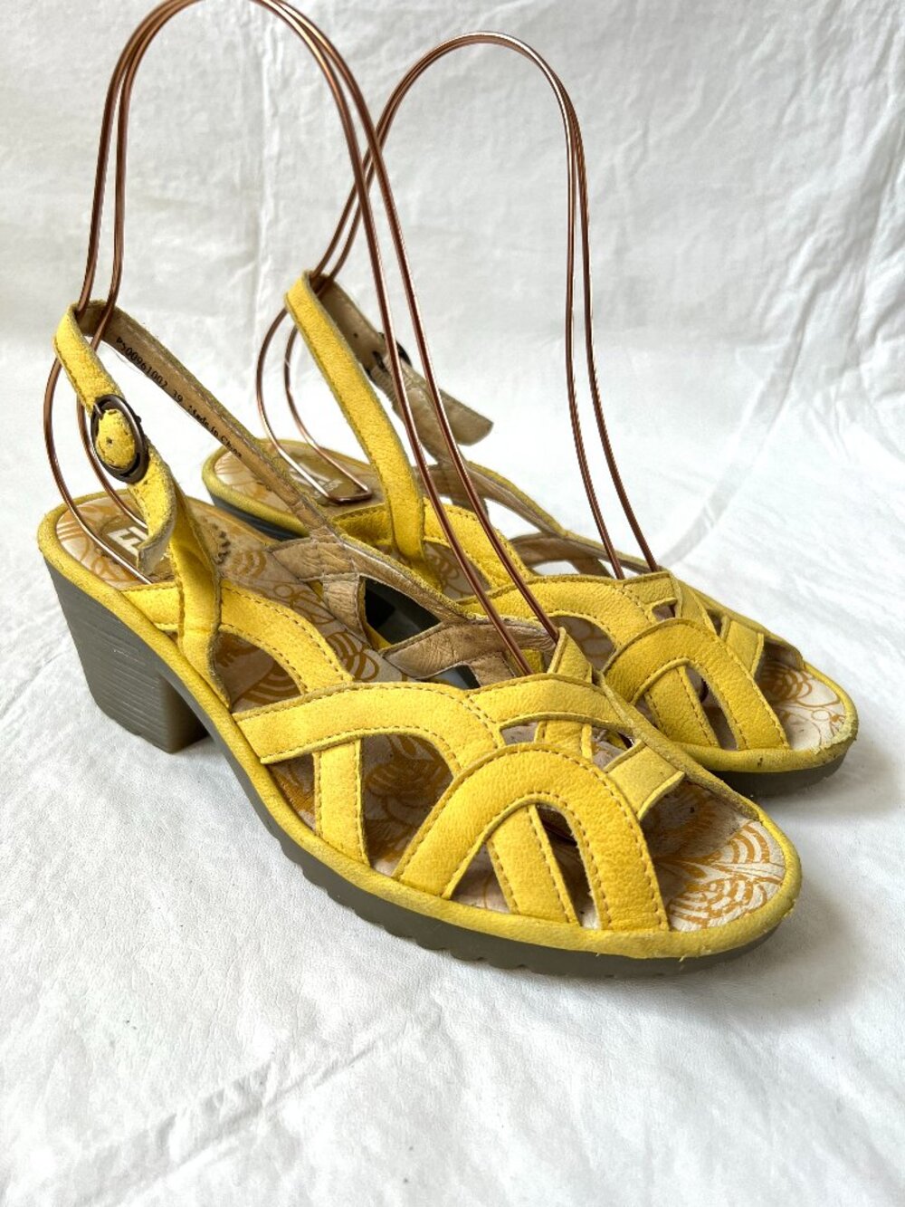 Fly London sandals 39 8 8.5 yellow leather slingback ankle strap block heel